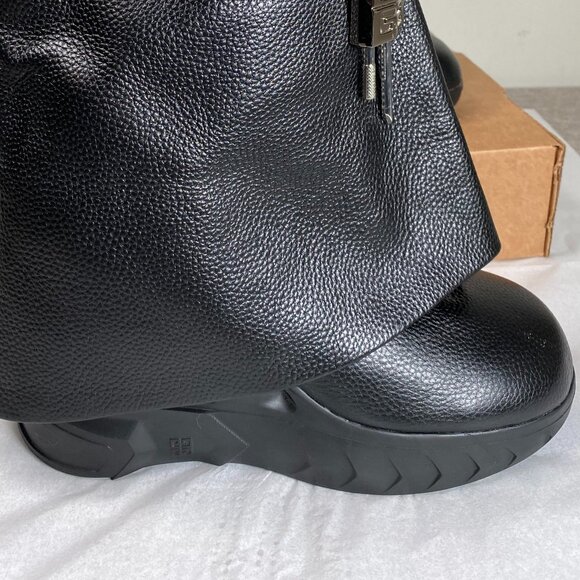 Givenchy Shark Lock Biker Ankle Boots Women's US 8 Black Calf Leather READ PLS - Picture 6 of 16